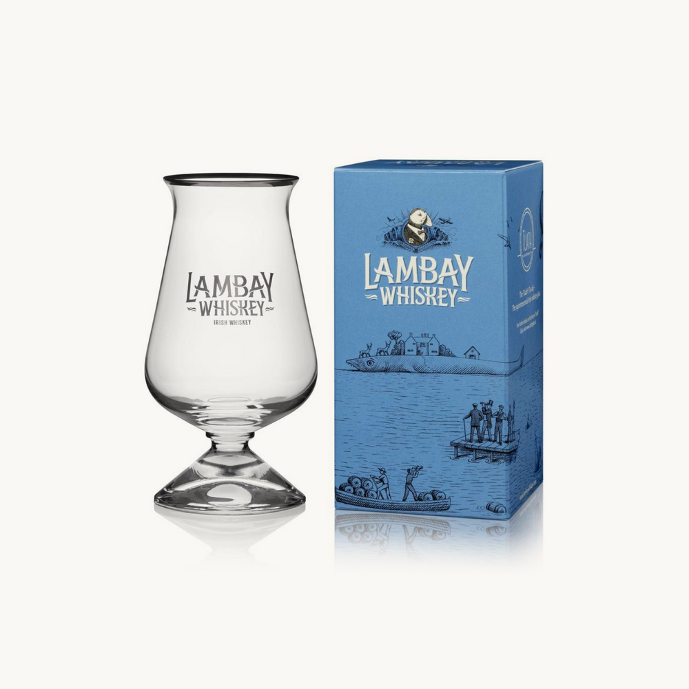 
                  
                    Charger l&amp;#39;image dans la galerie, Lambay Single Malt Gift Bundle
                  
                
